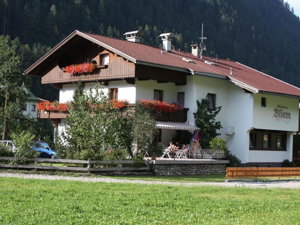 Gaestehaus Bliem Mayrhofen Exterior foto